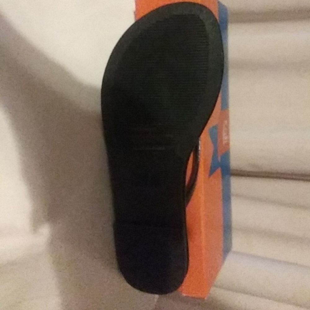 Shoes - Picture 2 of 3